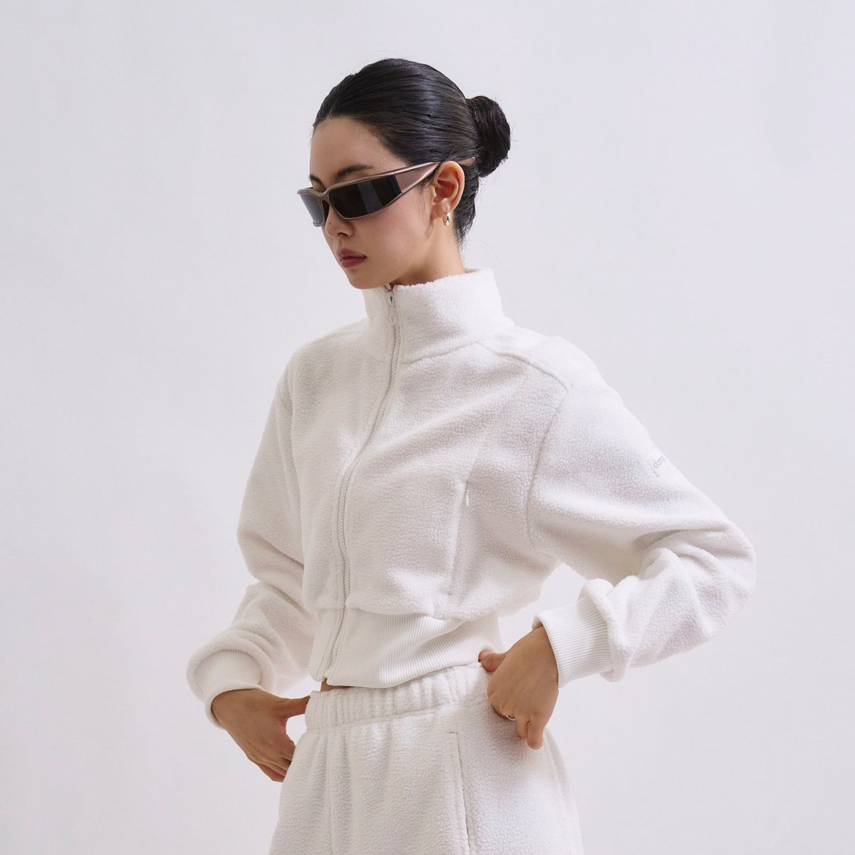 Airy Warm Fleece Crop Zip-Up
