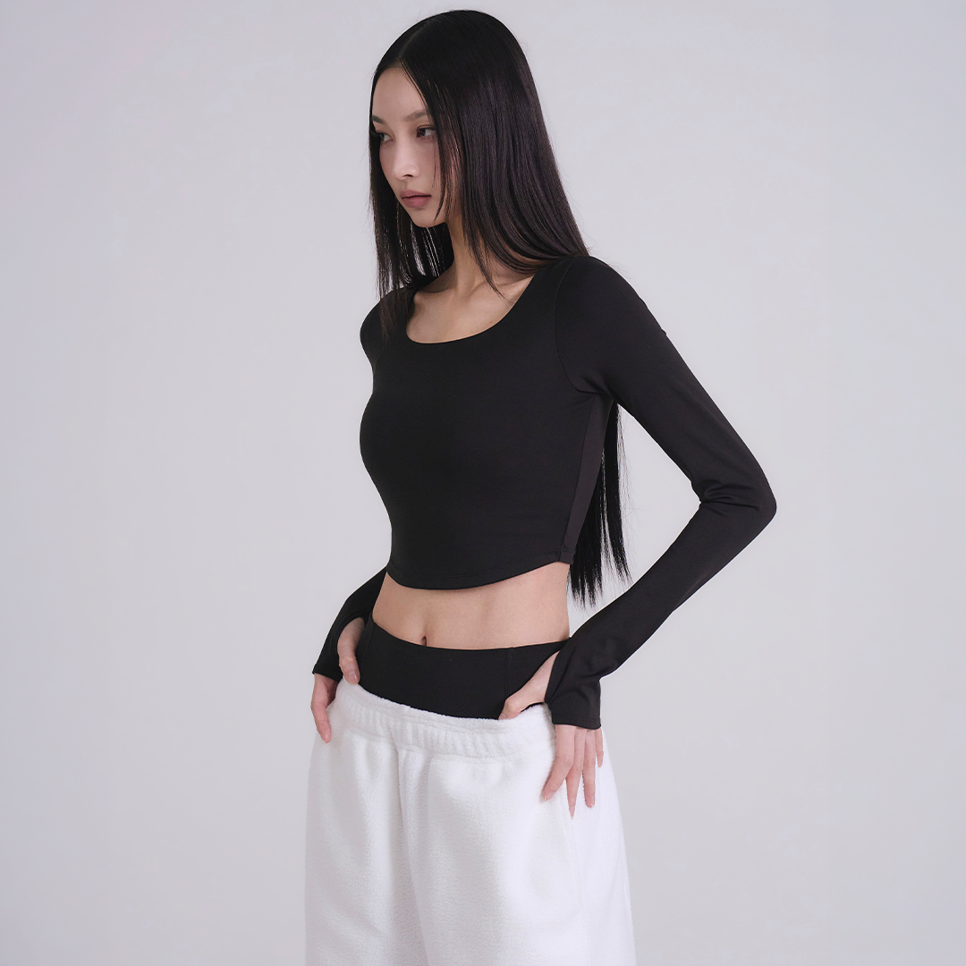 Soft Tension Scoop Neck Long Sleeve