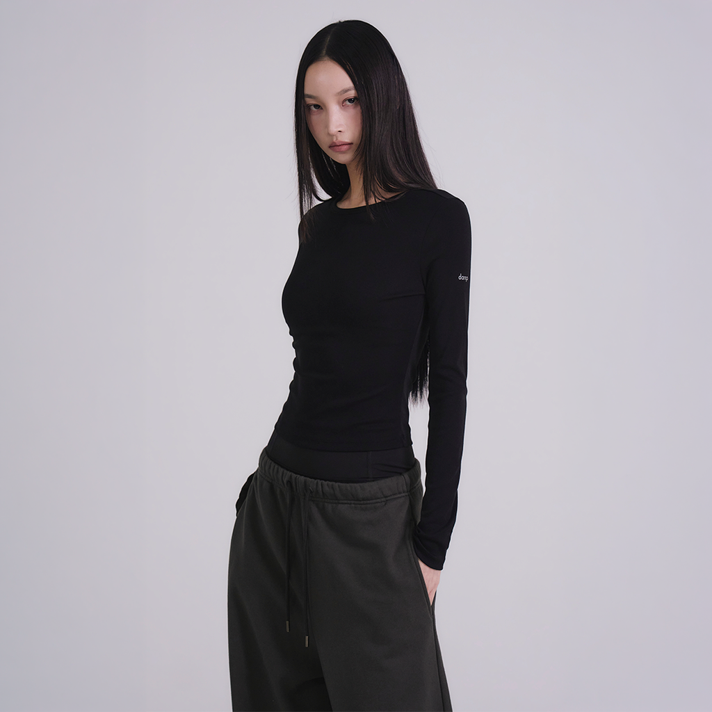 Essential Slim Fit Long Sleeve