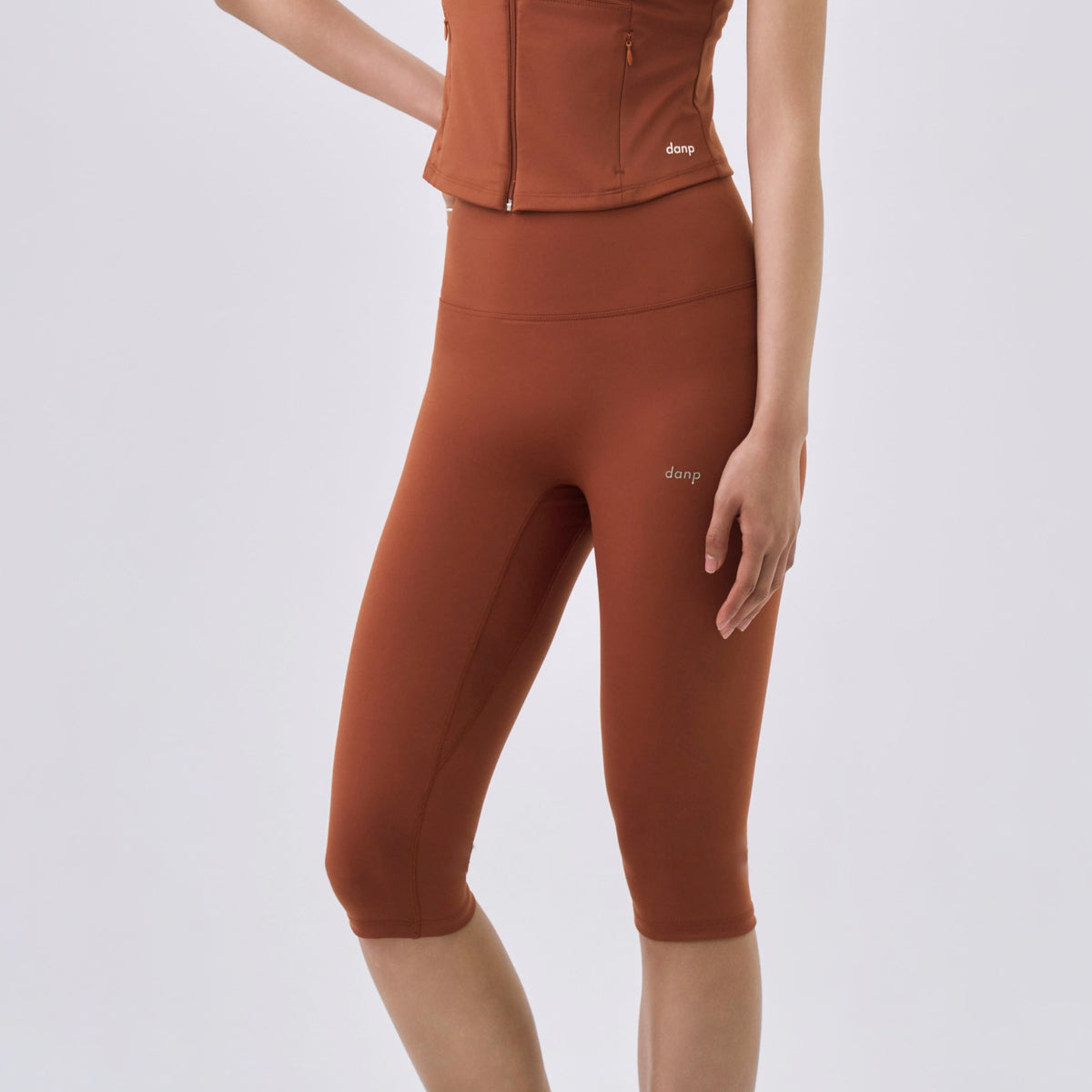 Sun Grain Capri Leggings