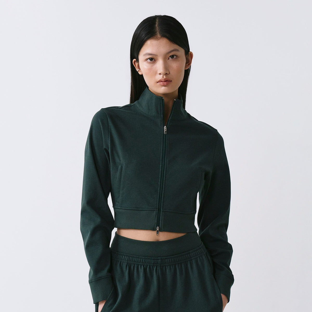 Sun Mild Motion Crop Zip-up