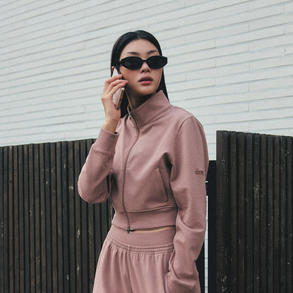 Sun Mild Motion Crop Zip-up