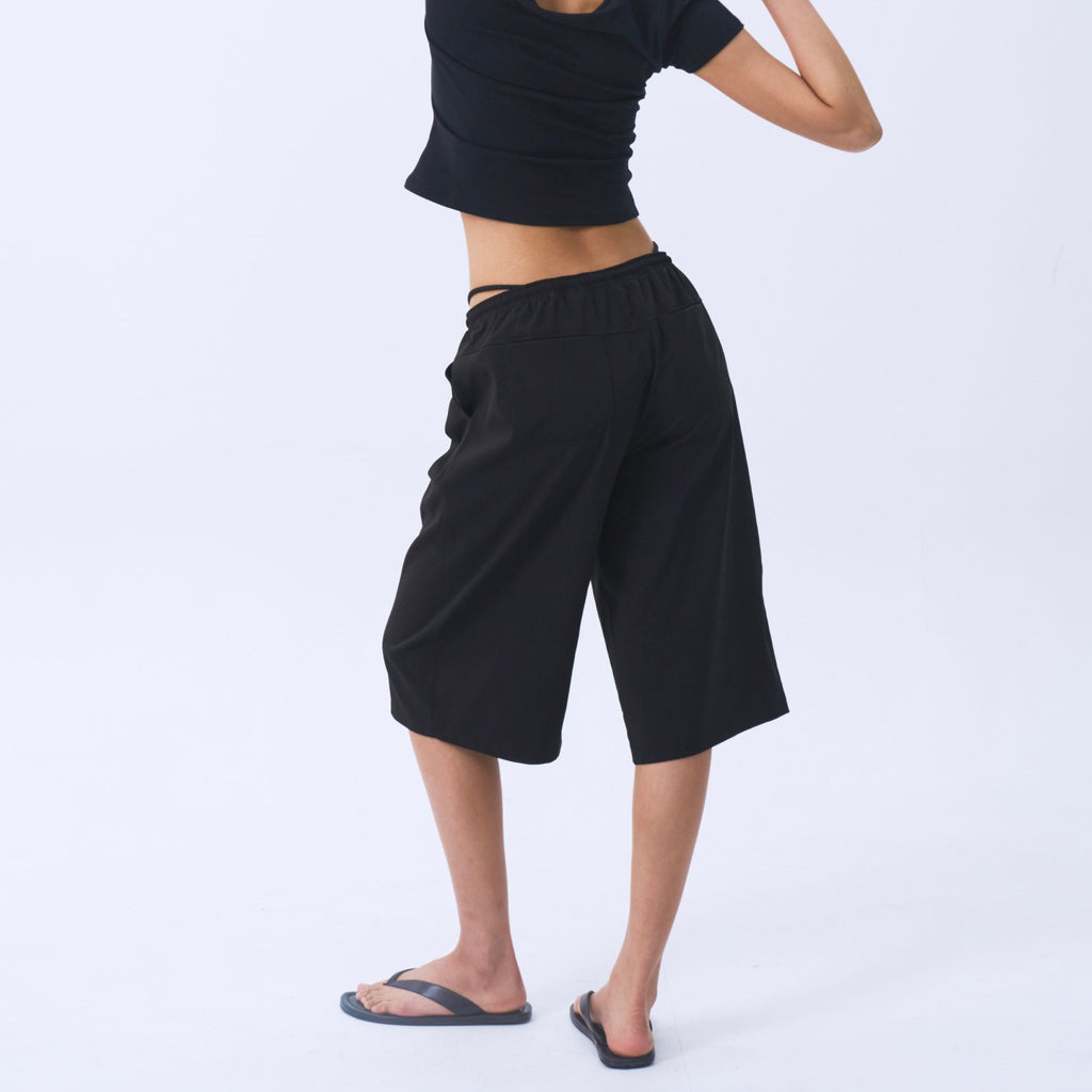 V Strap Bermuda Pants (2-Way)