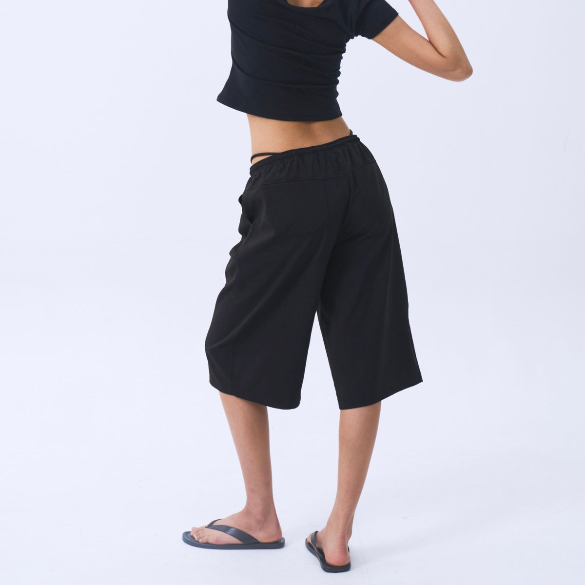 V Strap Bermuda Pants (2-Way)